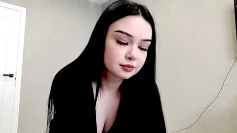 Mia online show from 02.28.26