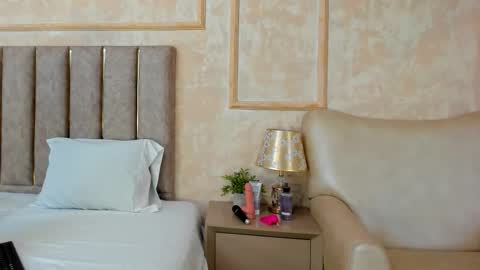 Miaasummer online show from 03.25.26