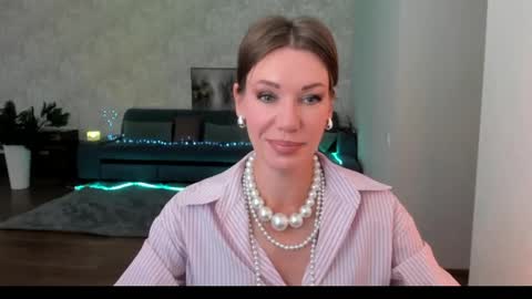 Snapshot of miababy14 chatting on 06.05.26 Mia online show from 06.05.26
