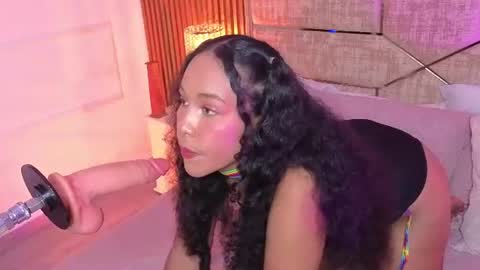 Snapshot of miablackrose chatting on 07.28.26 miablackrose online show from 07.28.26