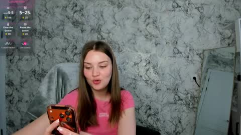 Mia online show from 04.07.26