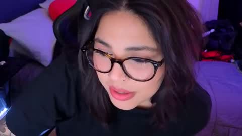 Mia online show from 02.24.26