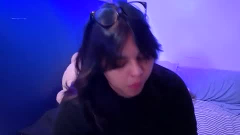 Snapshot of miacanela_xo chatting on 05.21.26 Mia online show from 05.21.26