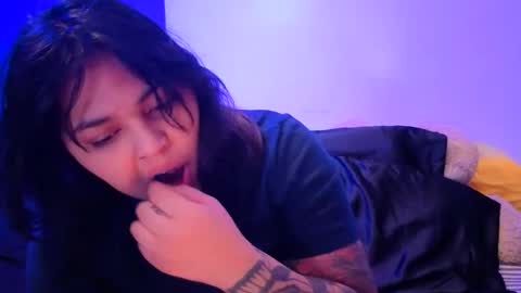 Snapshot of miacanela_xo chatting on 05.24.26 Mia online show from 05.24.26
