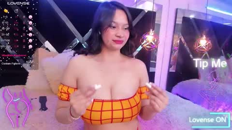 Mia online show from 11.29.25