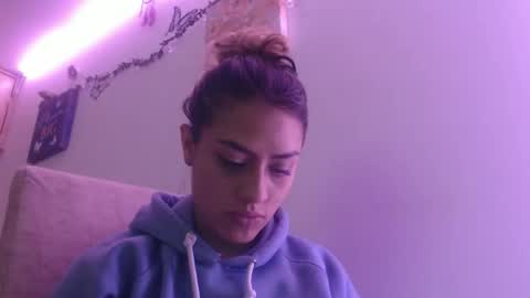 Miia  online show from 01.19.26