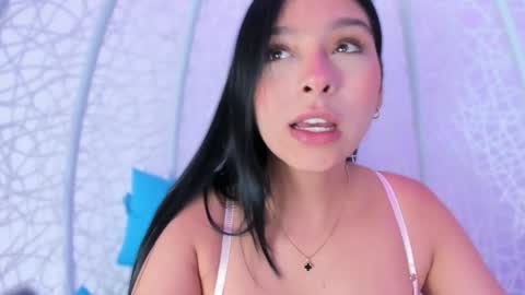 mia online show from 02.20.25