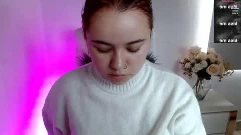 MiaDamour online show from 09.22.25