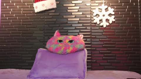 Mia online show from 12.07.24