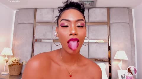 Snapshot of miaebony_ chatting on 12.11.24 Call me Mia online show from 12.11.24