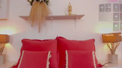 Snapshot of miaebony_ chatting on 02.01.25 Call me Mia online show from 02.01.25