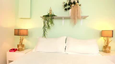 Snapshot of miaebony_ chatting on 04.04.26 Call me Mia online show from 04.04.26