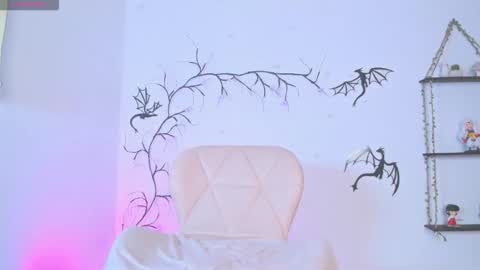 Mia Engels  online show from 01.13.26