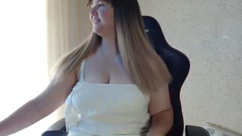MiaFoxisJa online show from 05.17.26