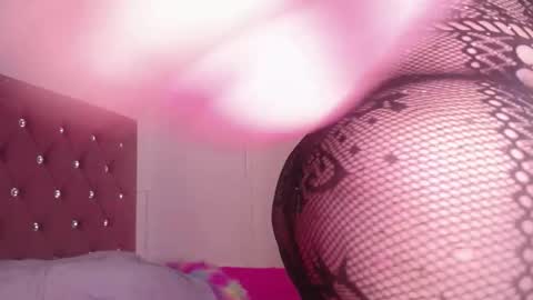 Snapshot of miafuegolatino chatting on 02.24.26 mia online show from 02.24.26