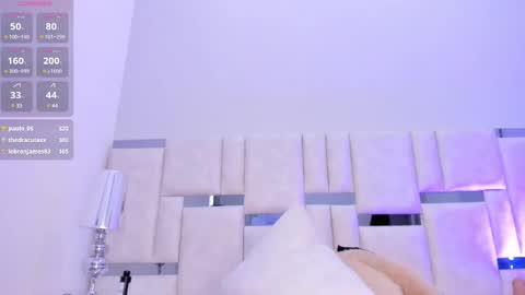 Mia  online show from 02.10.25