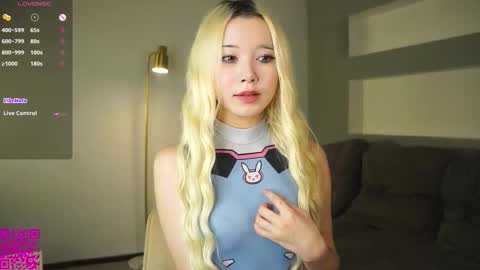 Mia online show from 09.25.25