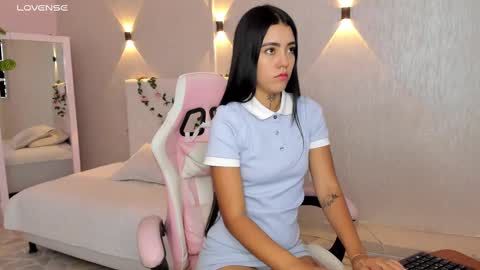 Mia Gomez online show from 02.26.25