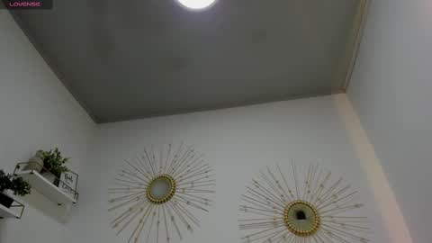 Miah Collins online show from 02.22.25