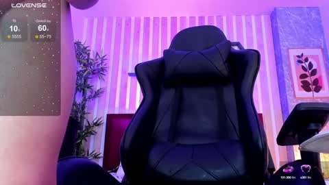 Snapshot of miah_connor chatting on 01.12.25 Mia Connor online show from 01.12.25