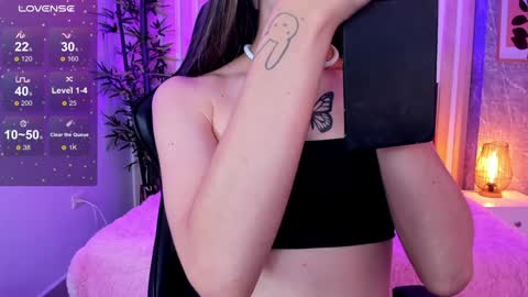 Snapshot of miah_connor chatting on 01.25.25 Mia Connor online show from 01.25.25