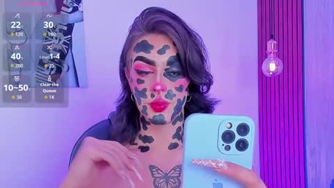 Snapshot of miah_connor chatting on 10.21.25 Mia Connor online show from 10.21.25