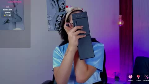 Mia Connor online show from 11.29.25