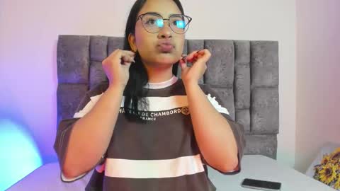 miah new independent model acount online show from 10.30.25