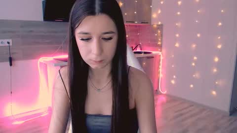 Snapshot of miaharrington chatting on 02.17.26 miaharrington online show from 02.17.26