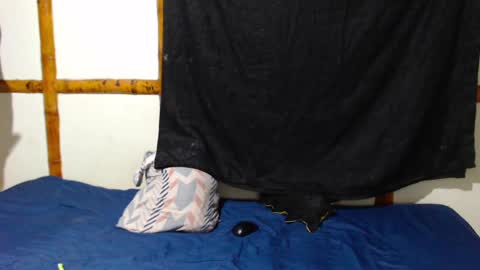 Mia  Sam online show from 10.01.25