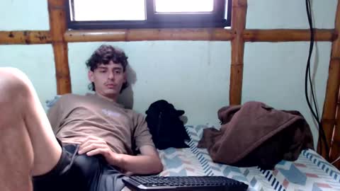 Mia  Sam online show from 11.30.25