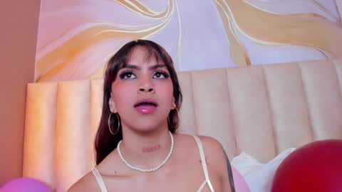 Snapshot of miahtaylor chatting on 12.04.24 Miah Taylor online show from 12.04.24