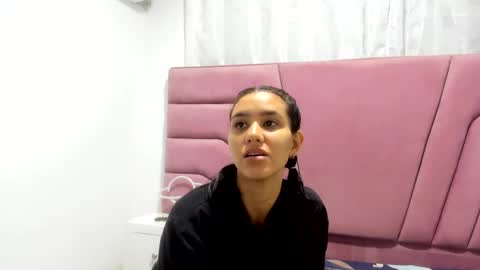 Snapshot of miajhonsonx chatting on 10.13.25 miajhonsonx online show from 10.13.25