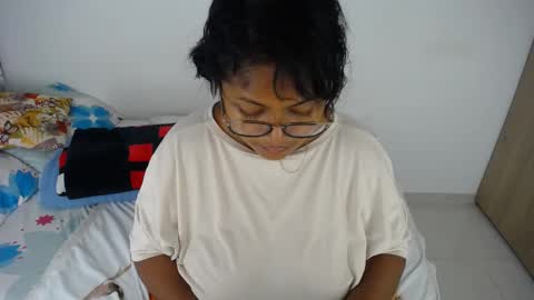 miajoseph_ online show from 10.03.25