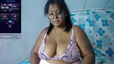 Snapshot of miajoseph_ chatting on 04.18.26 miajoseph_ online show from 04.18.26