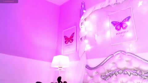 Mia online show from 02.11.26