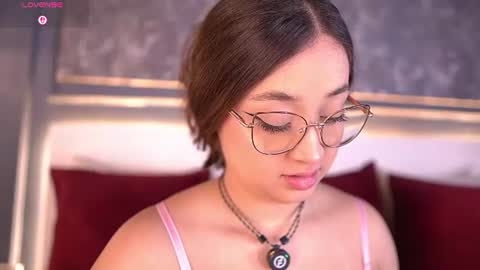 Snapshot of miakay1 chatting on 07.04.26 Mia online show from 07.04.26