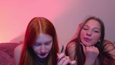 Snapshot of miakeler chatting on 01.03.25 milanaaaa online show from 01.03.25