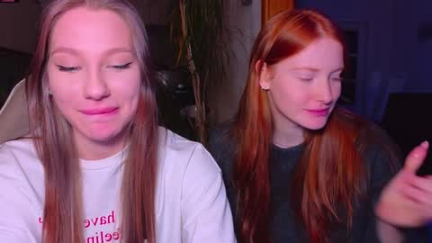 Snapshot of miakeler chatting on 01.24.25 milanaaaa online show from 01.24.25