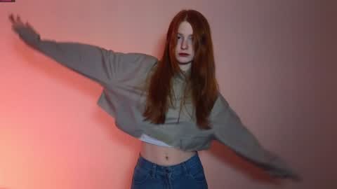 Snapshot of miakeler chatting on 01.31.25 milanaaaa online show from 01.31.25