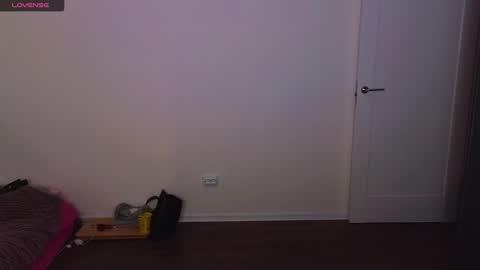 Snapshot of miakeler chatting on 02.08.25 milanaaaa online show from 02.08.25