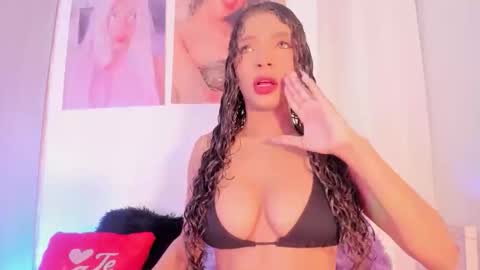 miakirshner_ online show from 02.06.26