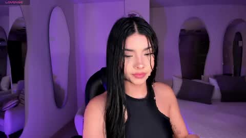 Snapshot of mialaurence_ chatting on 04.26.26 Call me Mia online show from 04.26.26