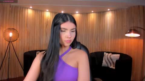 Snapshot of mialaurence_ chatting on 05.02.26 Call me Mia online show from 05.02.26