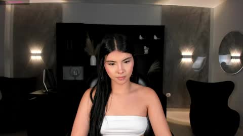 Snapshot of mialaurence_ chatting on 05.16.26 Call me Mia online show from 05.16.26