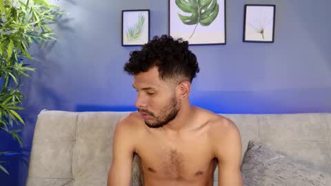 Mia online show from 11.30.25