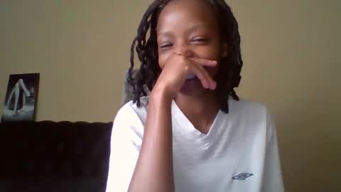 Snapshot of miami_muffin chatting on 04.19.26 Muffin online show from 04.19.26