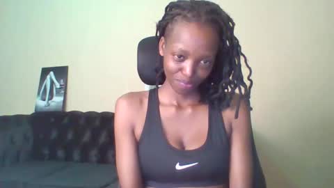 Snapshot of miami_muffin chatting on 04.20.26 Muffin online show from 04.20.26