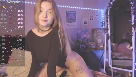 Mia online show from 02.27.25