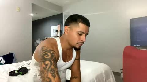 miamiclos1 online show from 12.09.24